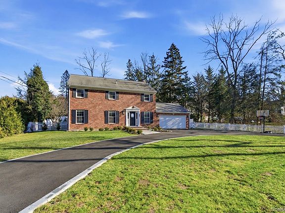 3rd image of 131 Turkey Lane