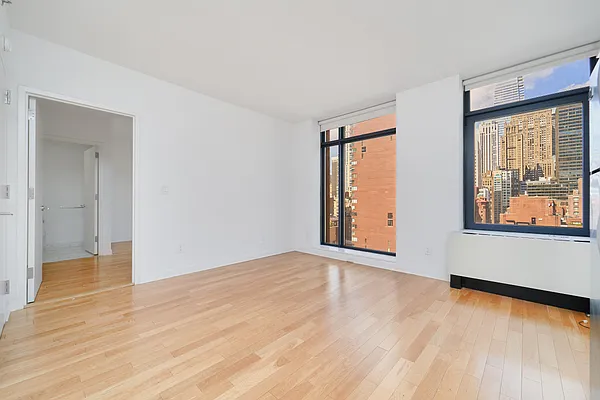 Rented by Canvas Property Group | media 28