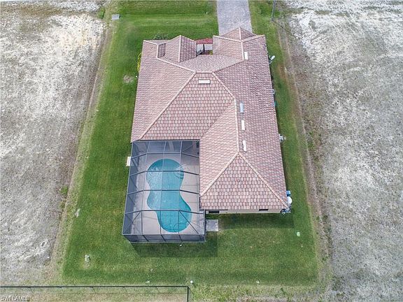 3rd image of 1813 NW 21st Ave
