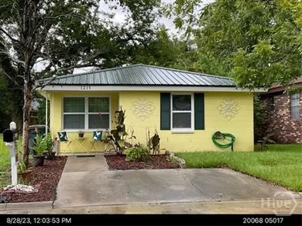 1219 Elliott Avenue, Savannah, GA 31415