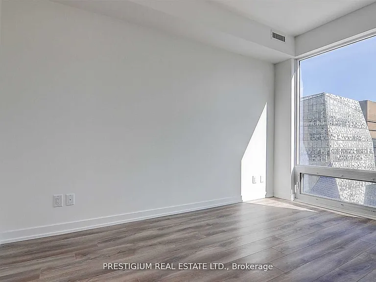20 Edward St #804 — Photo 18