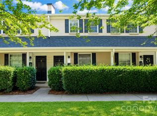 1224 Green Oaks Ln APT F, Charlotte, NC 28205