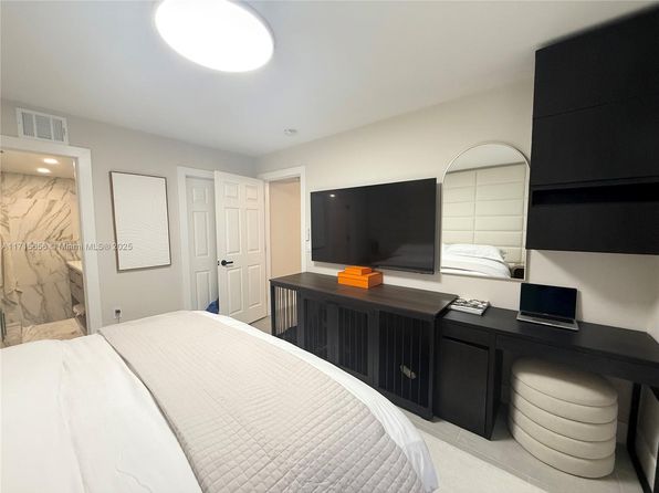 7775 NW 22nd St APT 101, Pembroke Pines, FL 33024