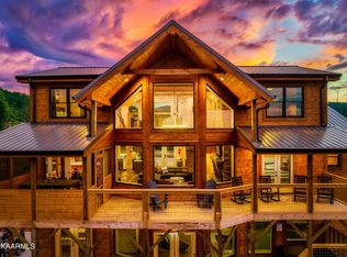 439 Red Hawk Way, Gatlinburg, TN 37738