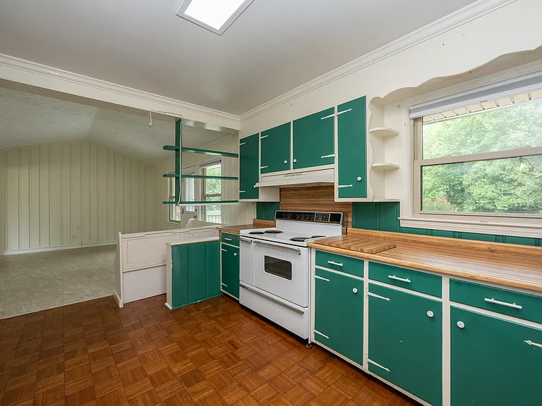 10 Templewood Dr — Photo 24