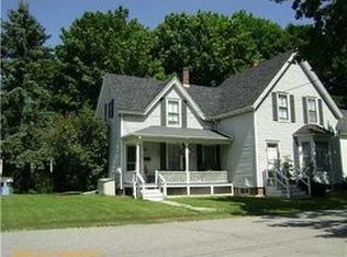 6 Bunker St, Rockland, ME 04841