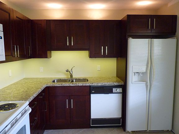 3rd image of 1657 Palmland Dr
