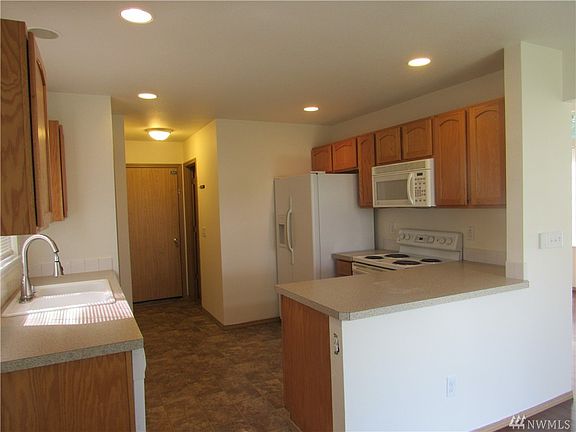 2nd image of 6821 132nd Street Ct E