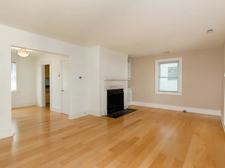 Ash Tree Apartments — Photo 18
