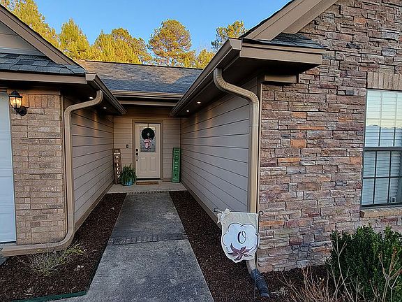 2nd image of 128 Cross Creek Dr