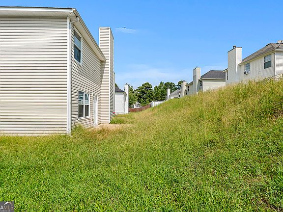 4th image of 5656 One Lake Way