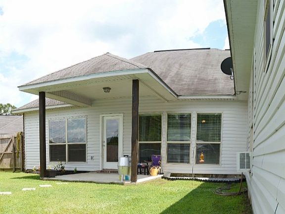 2nd image of 25719 Birchwood Ct