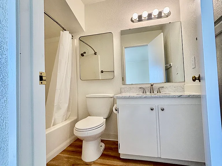 1164 Trinity Ave #A — Photo 7