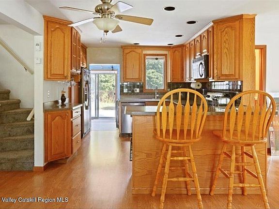 5th image of 266 Scheller Park Road