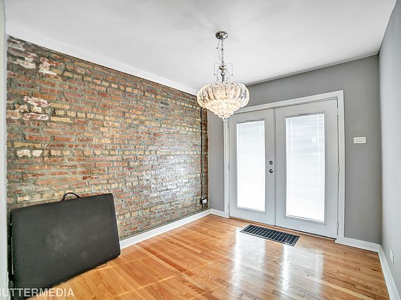 5th image of 3815 Wenonah Ave