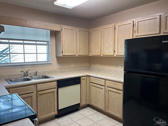 5th image of 192 Wildflower Ln