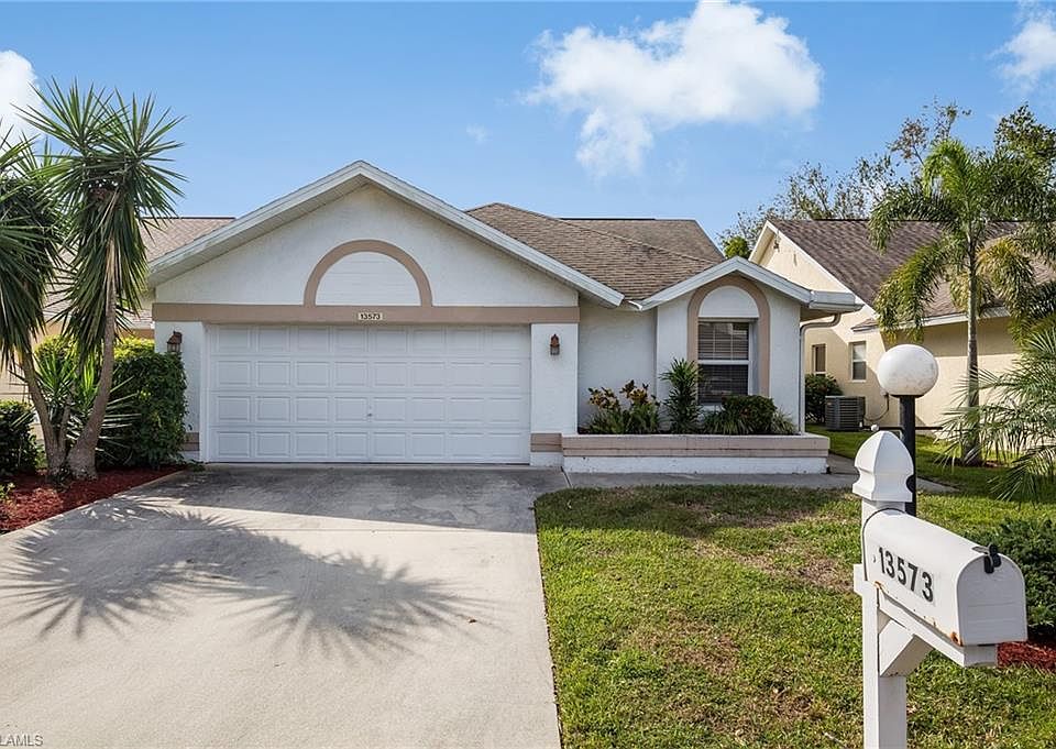 1st image of 13573 Admiral Ct