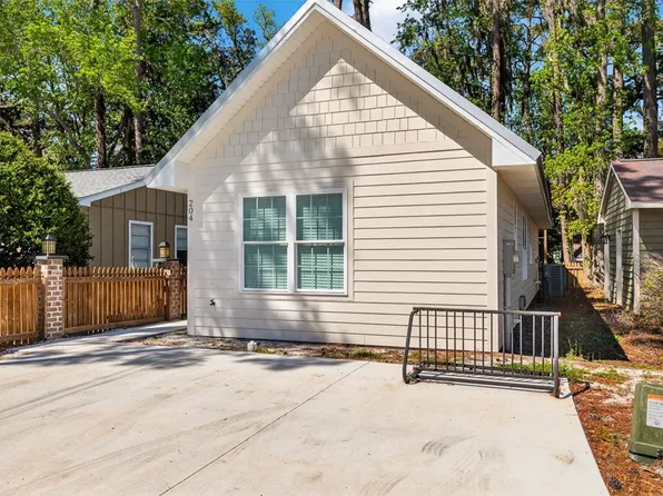 204 Palm St, Saint Simons Island, GA 31522