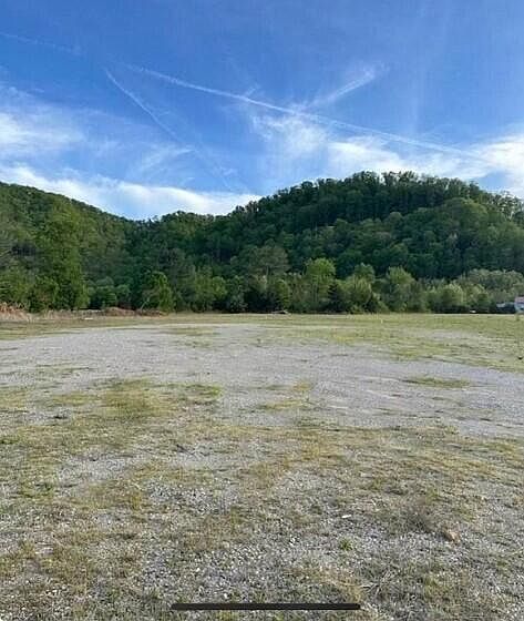 1st image of 100 Deskins Dr
