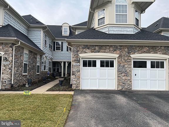 2nd image of 13936 Greendale Dr
