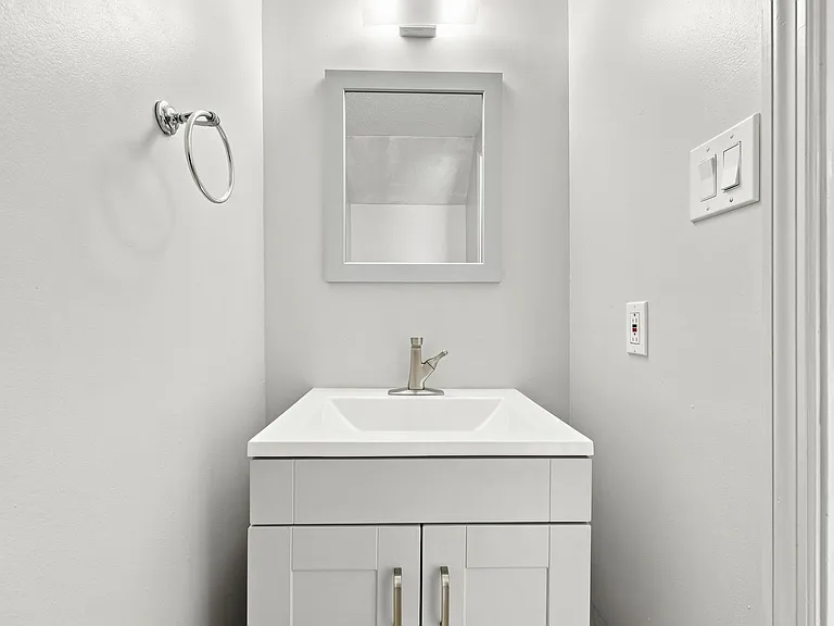 107 Spring Meadow Cir — Photo 8