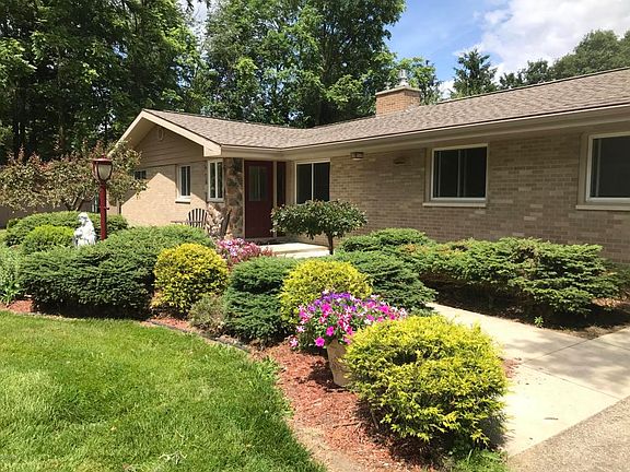 2nd image of 1801 Almeda Dr