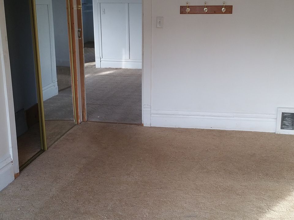 2nd image of 1622 Division Street # First Floor