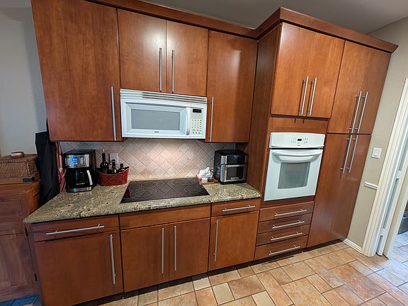 4th image of 8655 Brittania Ct