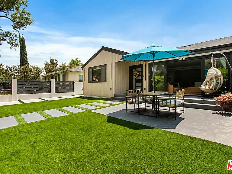 14146 Hortense St — Photo 3