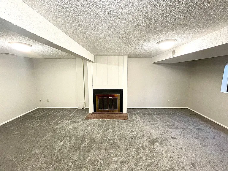3410 W 17th Street Rd — Photo 14