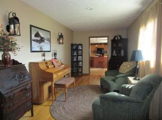 1228 1/2 Newmans Br, Milton, WV 25541