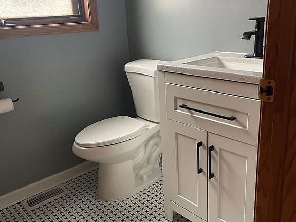 3rd image of 4301 S Mozart St #1