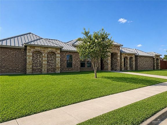 3rd image of 2716 Brazos Ave