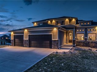 3239 Prairie Rose Dr, Norwalk, IA 50211