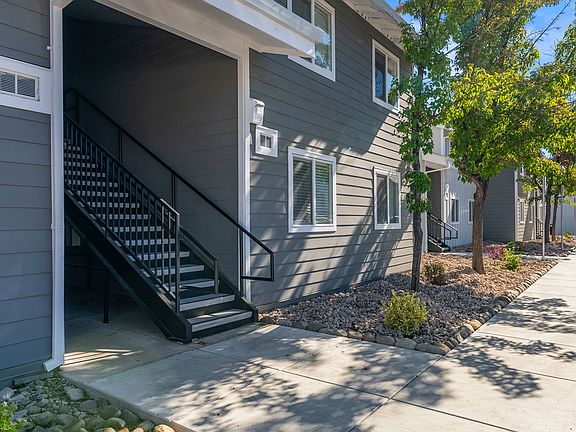 2nd image of 1550 Sky Valley Dr #Slf103