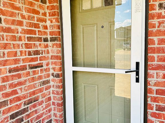 3rd image of 1113 Grace Point Dr APT B