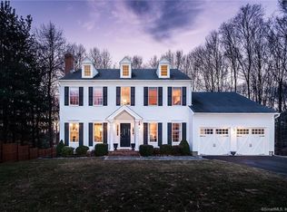 235 Acorn Ln, Southport, CT 06890