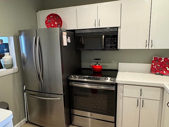 3rd image of 650 Snug Harbor Drive #G407