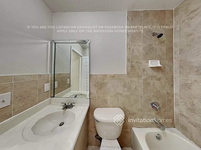 3746 NW 201st Ter — Photo 17
