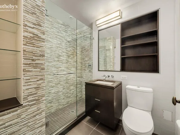 230 Central Park West image 10 of 23