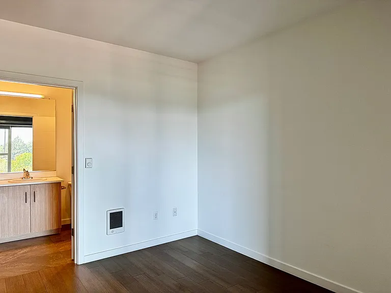 Overlook Park Apartments — Photo 19
