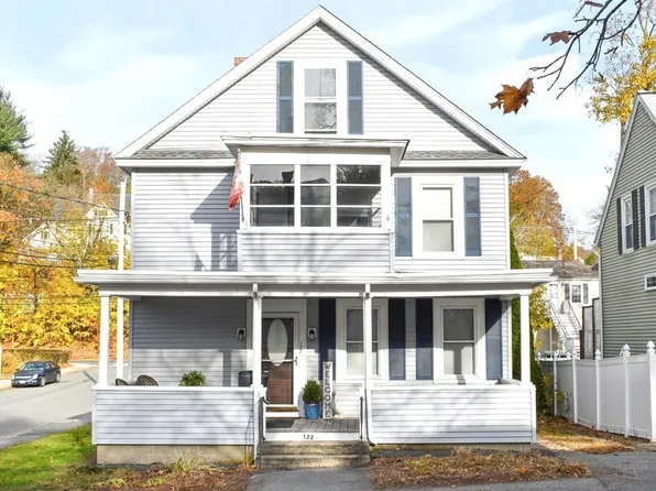 122 Hoyt Ave, Lowell, MA 01852