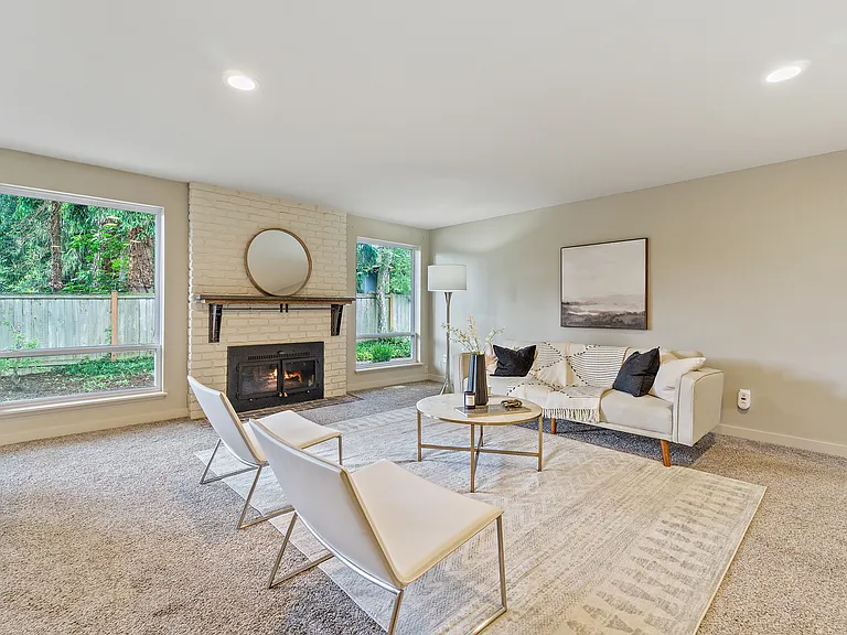 17215 NE 16th Pl — Photo 4