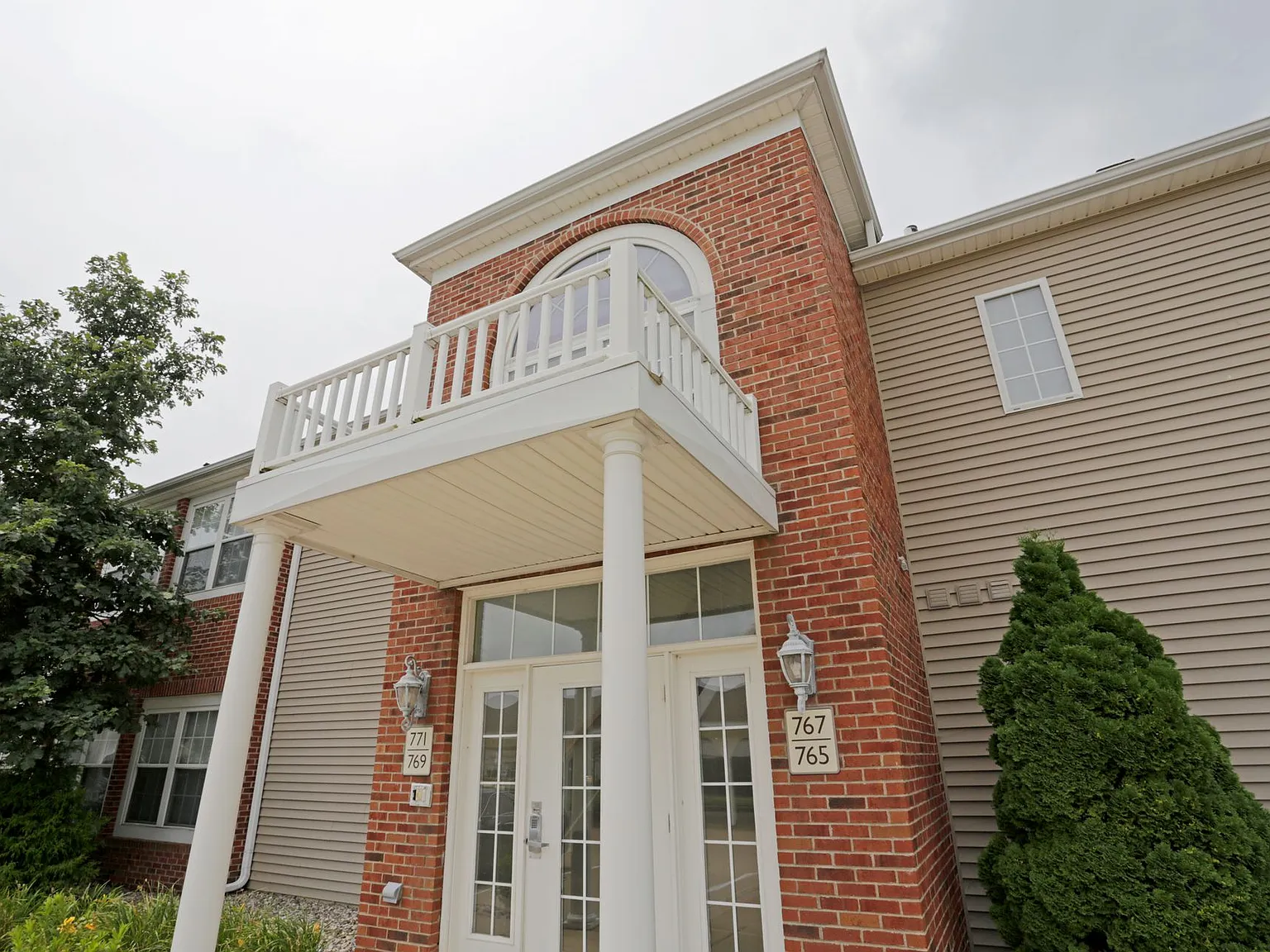 Prestwick Point Apartments — Photo 3