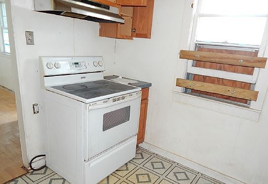 3rd image of 173 Harris St