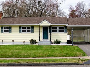 69 Grande Rd, East Hartford, CT 06118