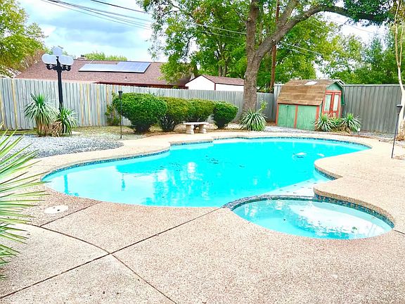 2nd image of 2510 Westpark Way Cir