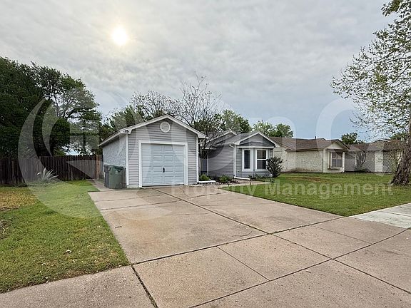 2nd image of 5503 Creek Valley Dr
