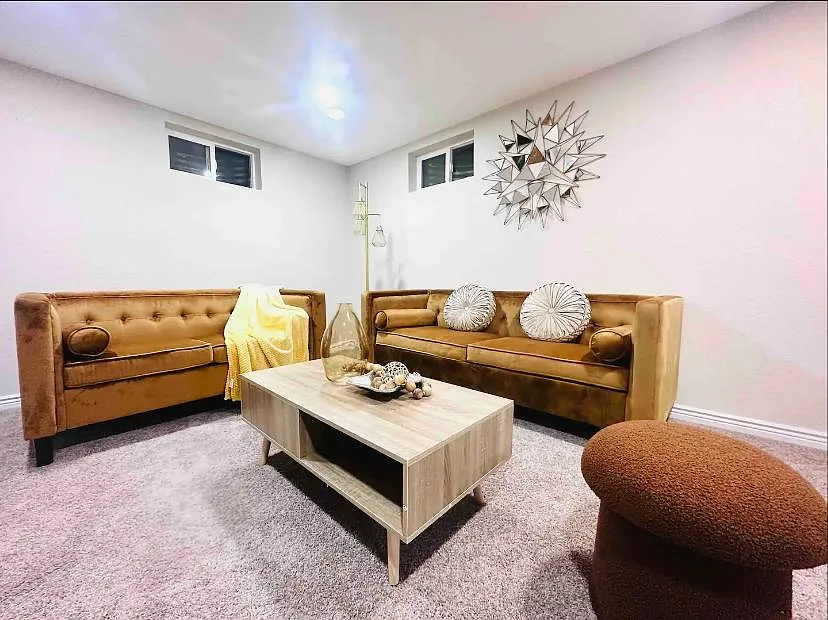 8373 Stacy Dr — Photo 2