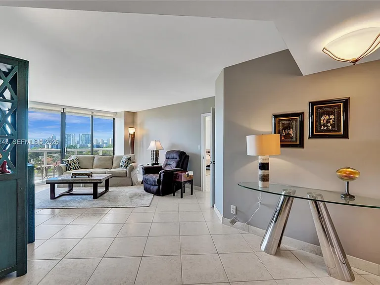 3600 Yacht Club Dr #904 — Photo 12